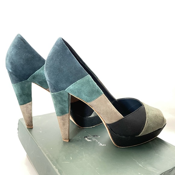 7 for all Mankind Suede Heels Size 10 RACE - Picture 1 of 9